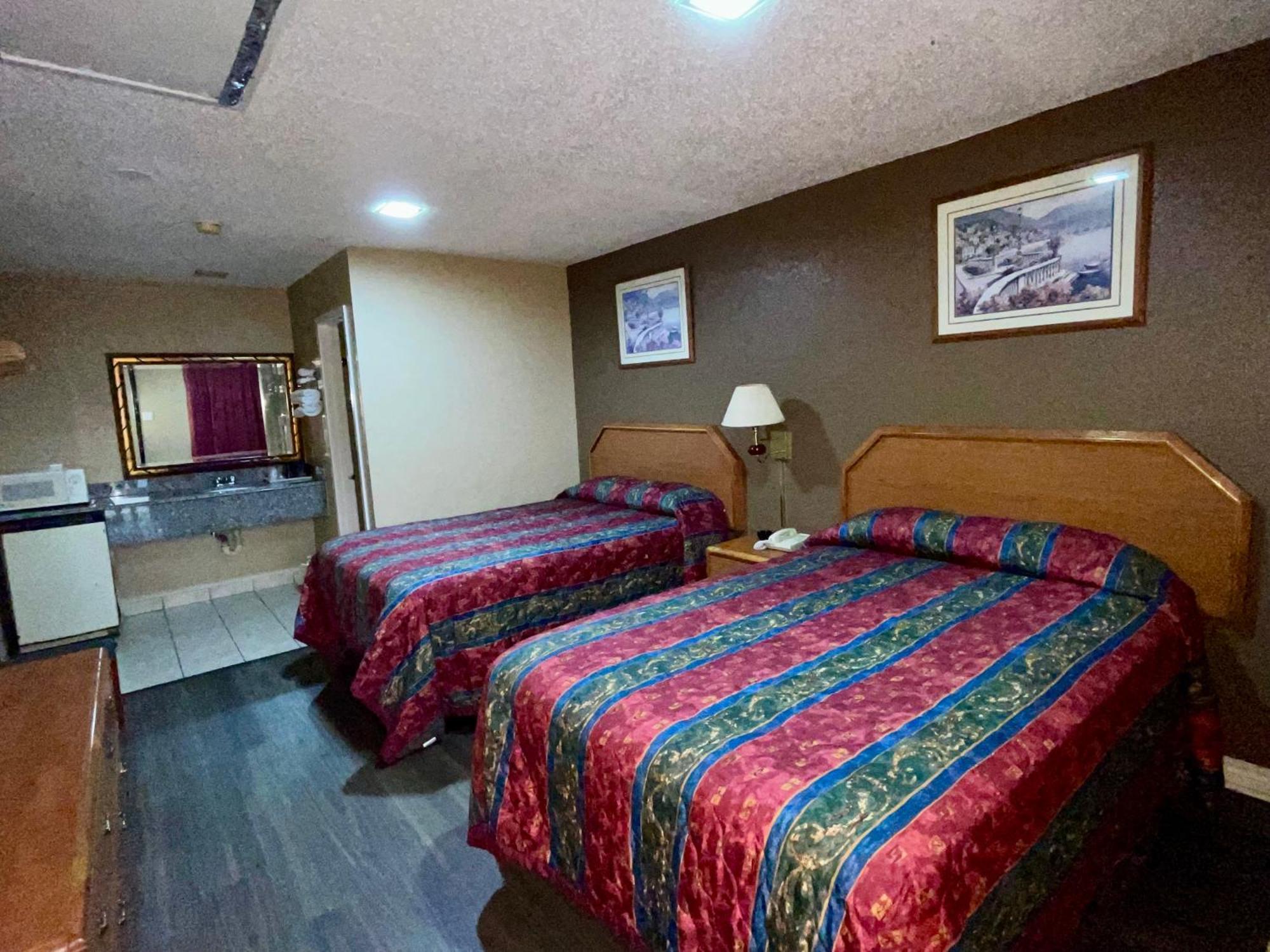 Ankur Inn Motel Далас Екстериор снимка