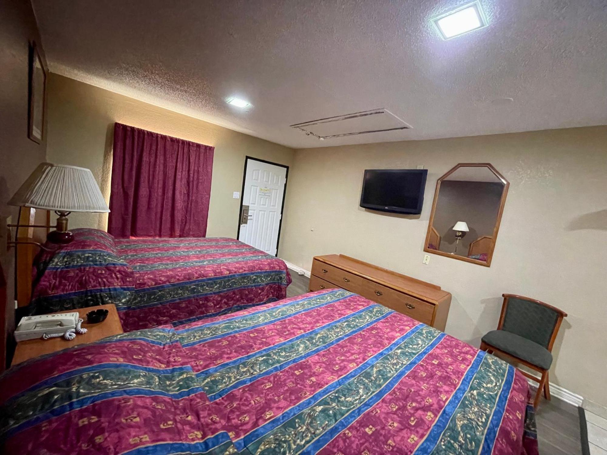 Ankur Inn Motel Далас Екстериор снимка