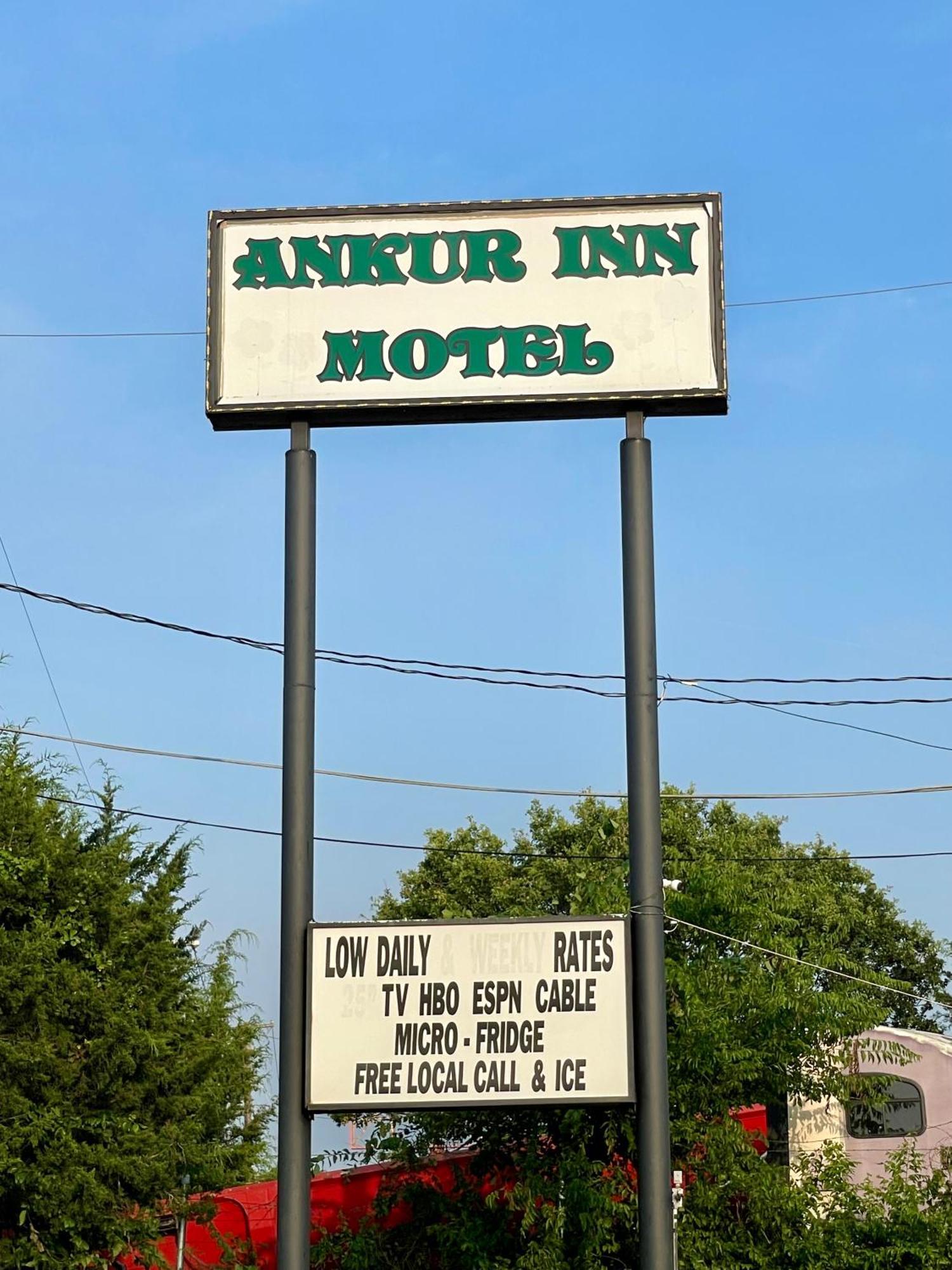 Ankur Inn Motel Далас Екстериор снимка
